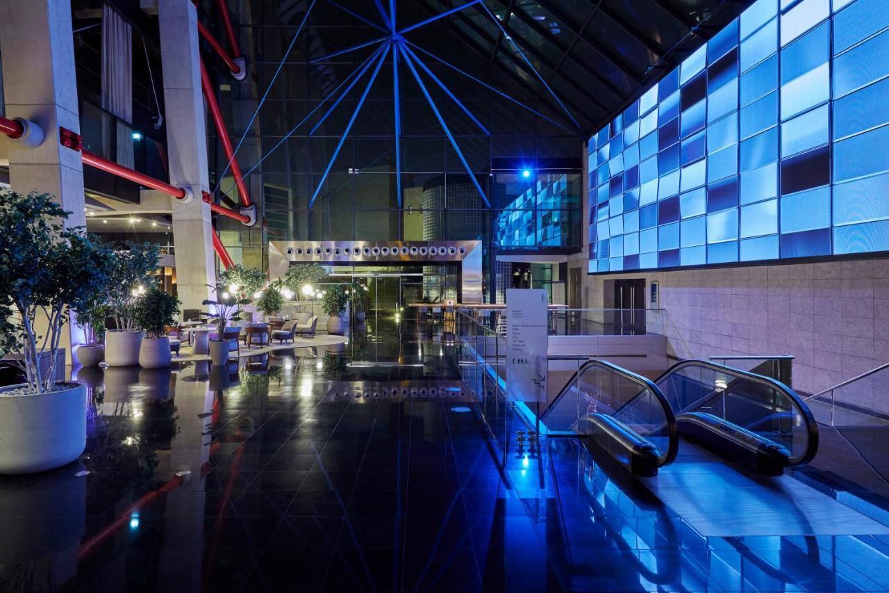 Hyatt Regency Barcelona Tower Hotel L'Hospitalet de Llobregat Kültér fotó The interior of the National Media Museum