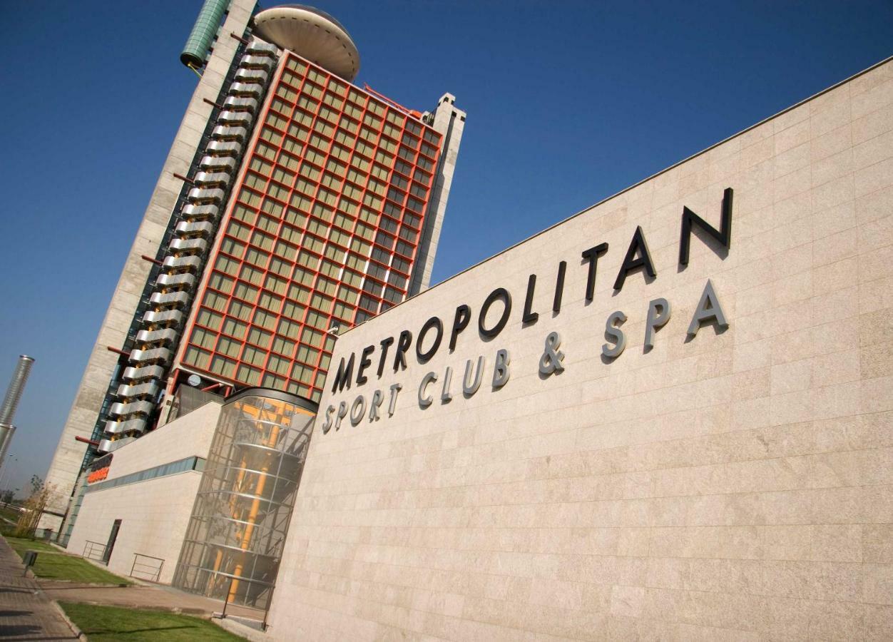 Hyatt Regency Barcelona Tower Hotel L'Hospitalet de Llobregat Kültér fotó The Metropolitan Club & Spa